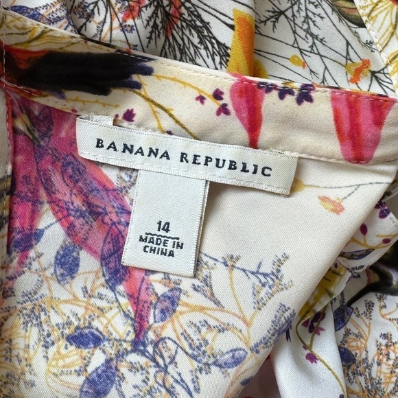 Banana Republic Bird Floral Print Button Up Blouse (Sz 14) - Picture 8 of 9